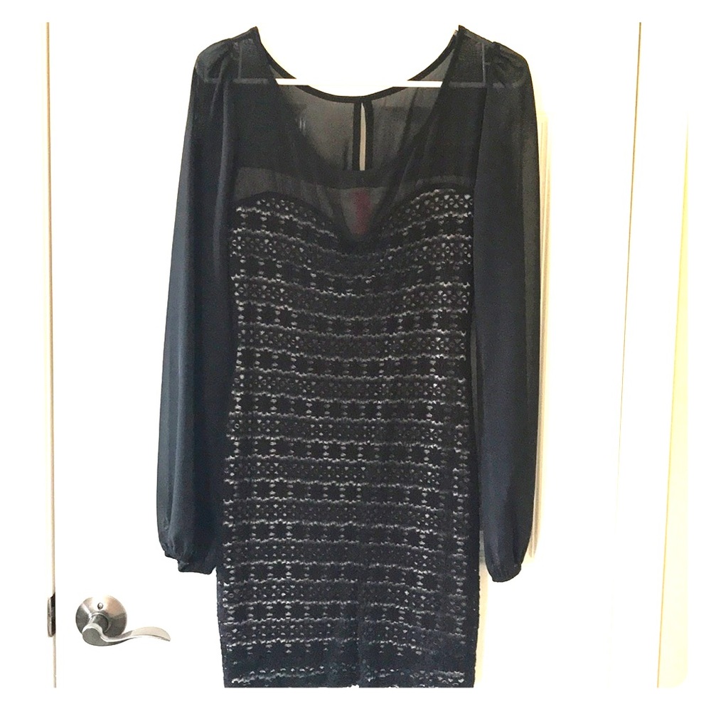 Black MiNi Dress.